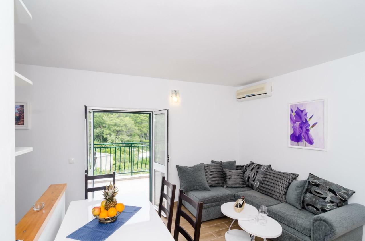 Stermasi Apartments Saplunara Eksteriør bilde